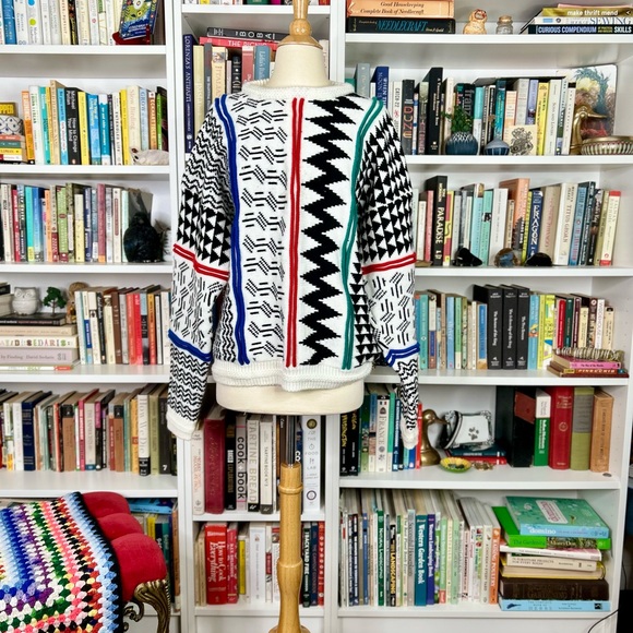 Vintage Concrete Mix geometric print sweater - Picture 4 of 8